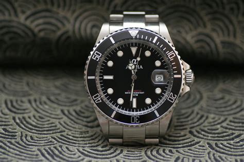 alpha submariner watch.